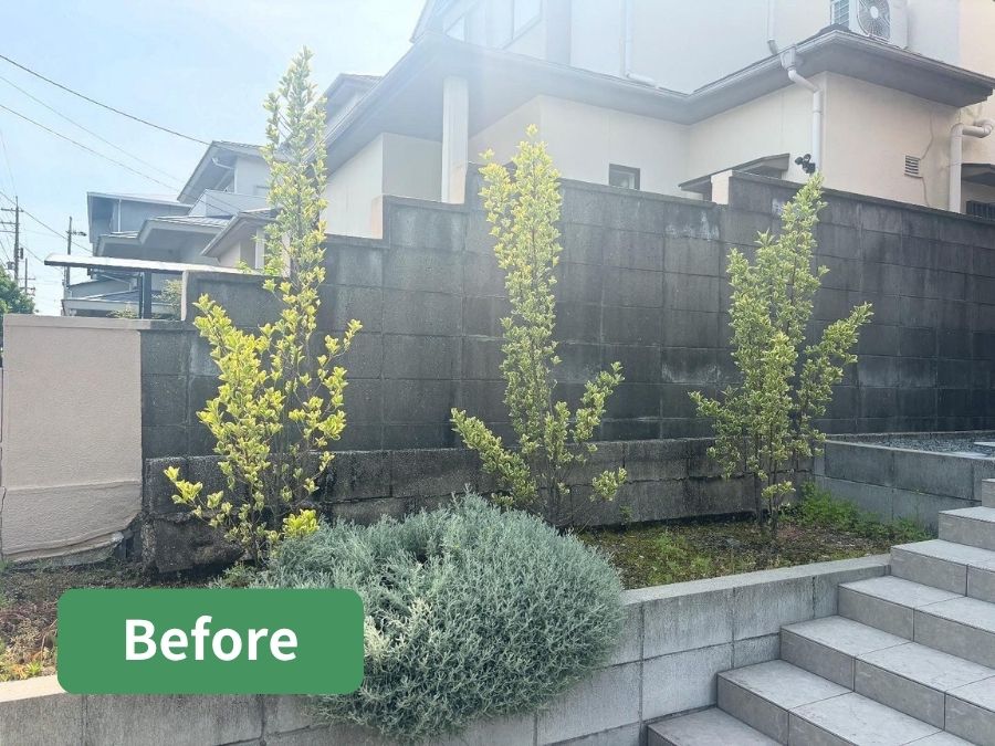 大阪狭山市の個人宅玄関前植栽工事の施工前の写真