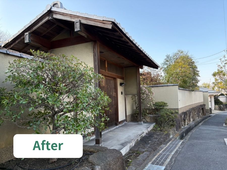 大阪狭山市 庭木剪定 施工後 玄関まわり すっきり整い明るくなった様子